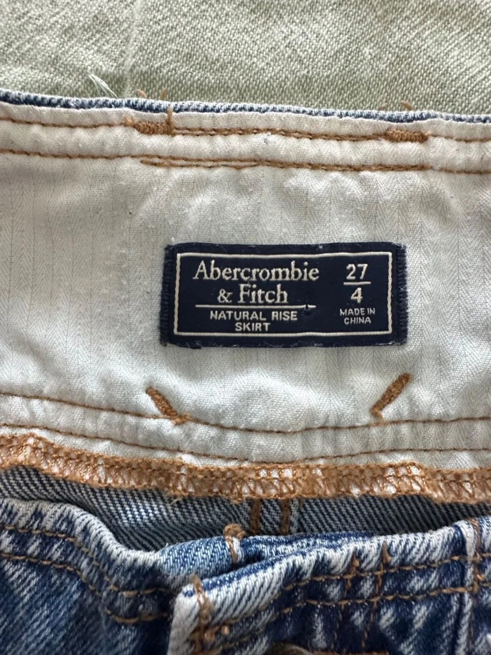 Abercrombie & Fitch Y2K Blue Denim Mini Skirt Natural Rise Size 27/4 Summer